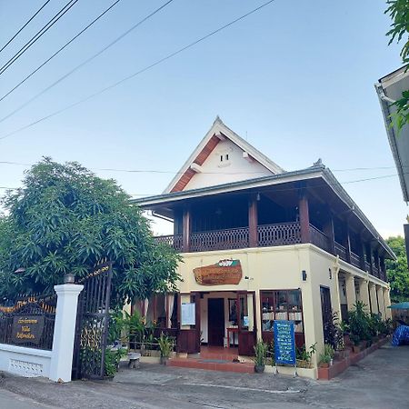 Villa Rattanakon Luang Prabang Exteriör bild